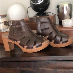 Dansko Brown heels